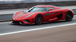 Así de extraño suena el motor del Koenigsegg Regera al acelerar a 400 Km/h sin cambiar de marcha